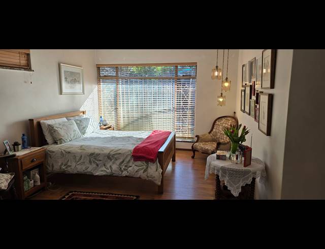 3 BEDROOM FREEHOLD FOR SALE IN NIMROD PARK